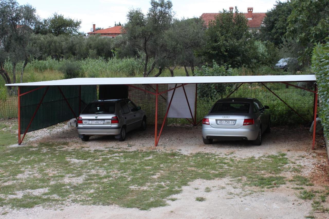 Apartments With A Parking Space Zambratija, Umag - 7059 Exteriér fotografie